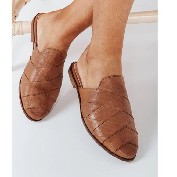 New Seychelles x Anthropologie To Die For Leather Mule Flats - Picture 2 of 7